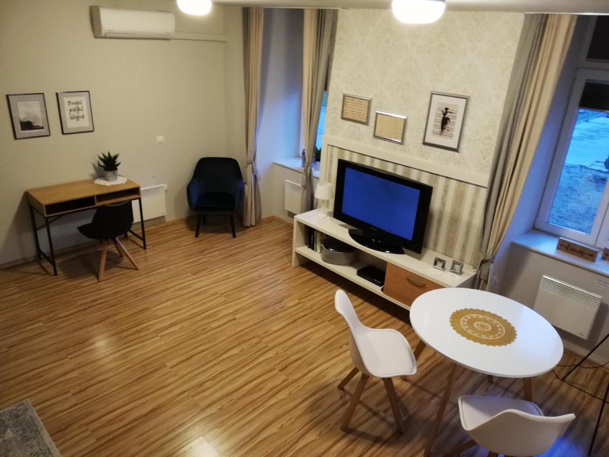Apartment Nobl Plac เซเลีย ภายนอก รูปภาพ